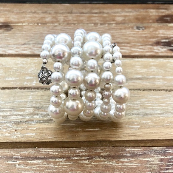 Pearl Memory Wire Bracelet - Picture 2 of 4